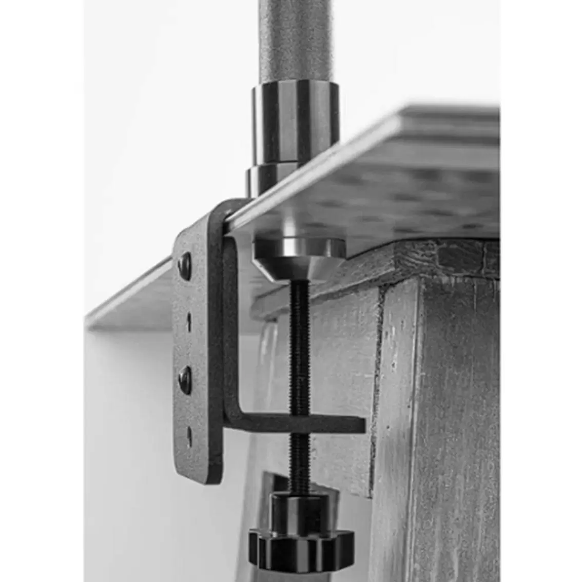 پایه نصب نور به میز ایلکین