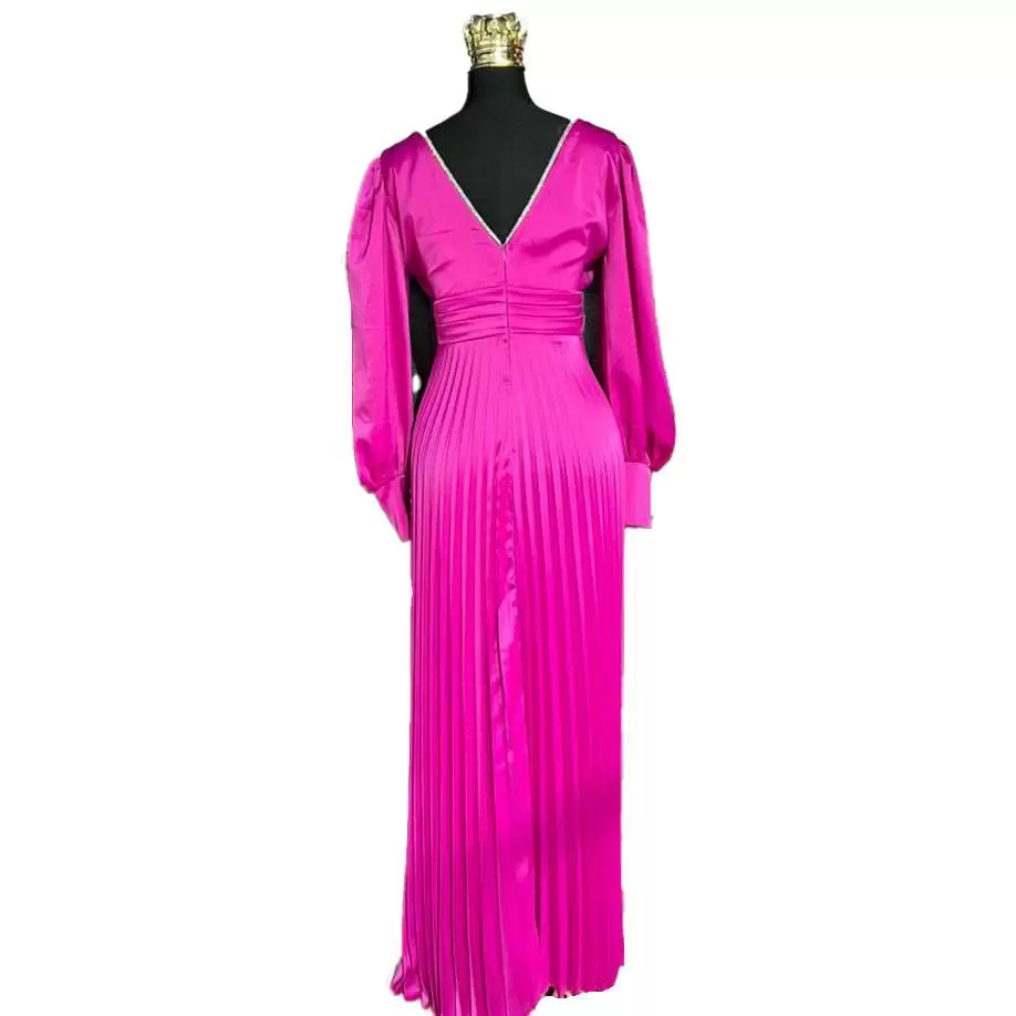 لباس مجلسی مدل پلیسه بلند برند ممنتو