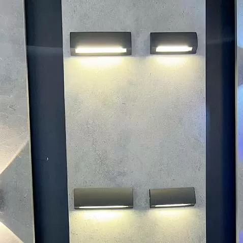 چراغ دیواری دکوراتیو نیمه |یک طرفه خطی